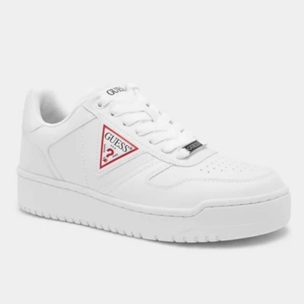 Guess Loven White Low Top Sneakers Red Triangle Logo GMTAVENI-R Mens 8 EUR 41